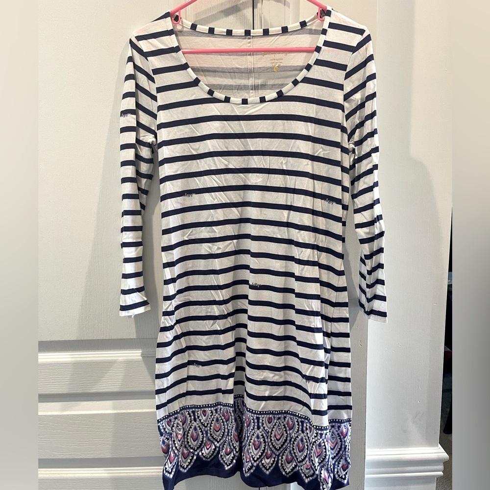 Lilly Pulitzer Navy and White dress. GUC